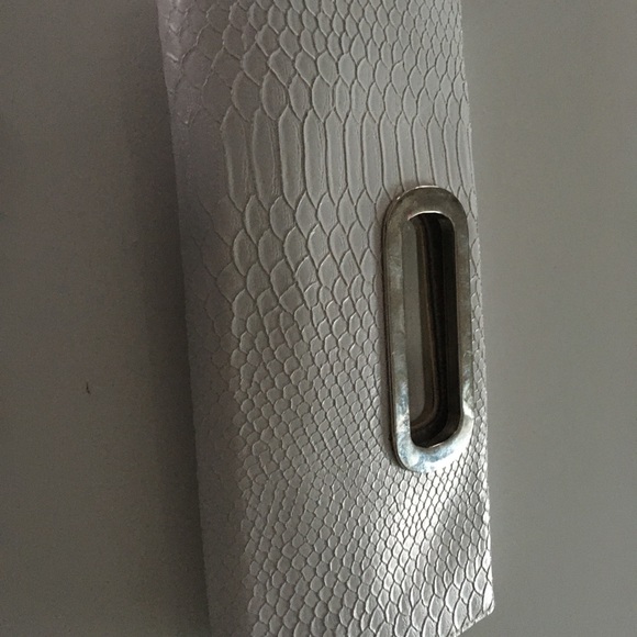 EXPRESS CLUTCH - Picture 2 of 7